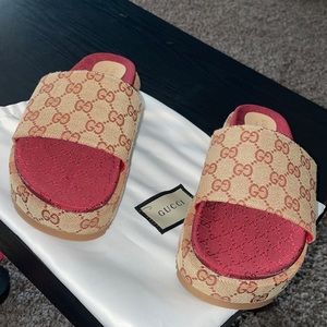 Gucci original GG slider size 9 (39)